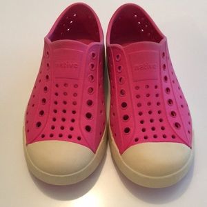 Native Jefferson slip on size 11